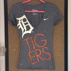 Nike Detroit Tigers Baseball Gray and White Fitted Short Sleeve Tee